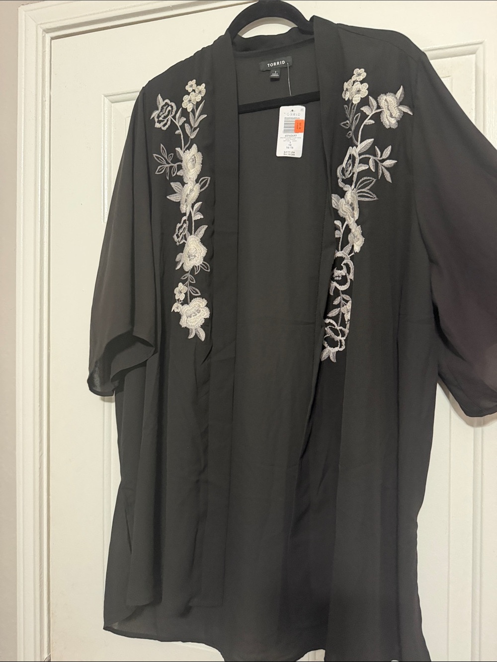 torrid Black Sheer Kimono with White Floral Embroidery